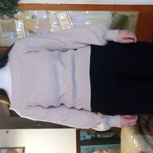 Red by bre sweater size L